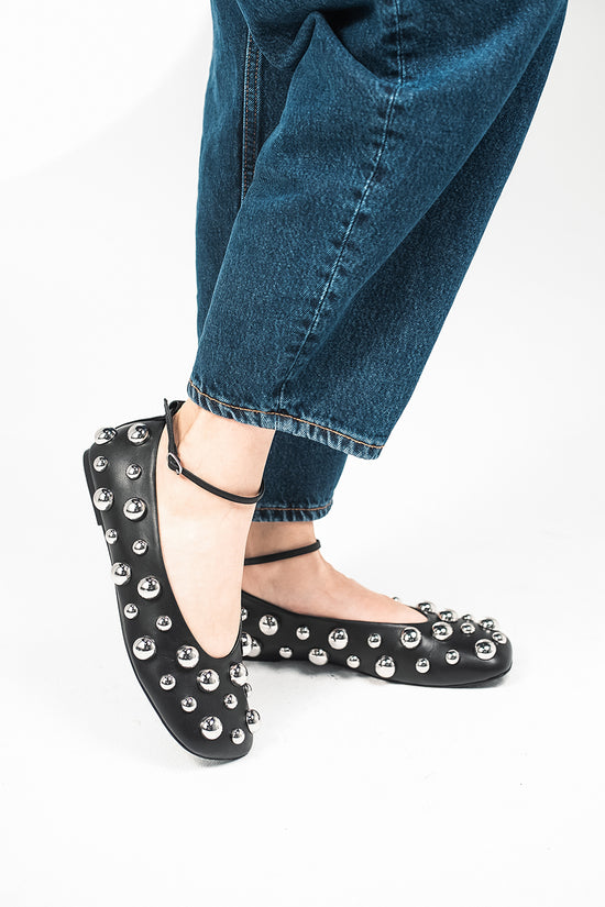 STUDDED BALLERINA